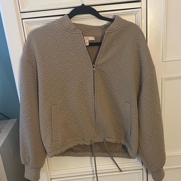 Como Vintage Jackets & Blazers - Como Quilted Tan Bomber Jacket